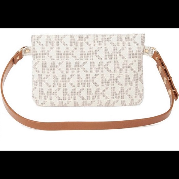 Michael Kors Pull Chain Belt Bag - Picture 2 of 4